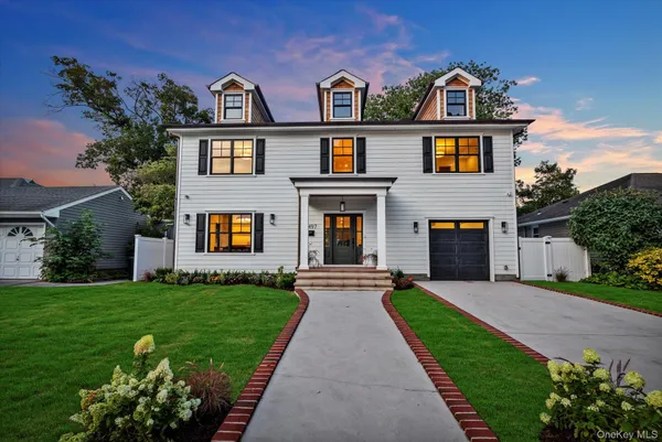 $1,560,000 | 1497 Carroll Street, Wantagh, NY 11793
