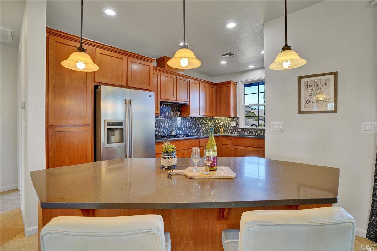 6607 Deerfield Drive Vallejo, CA 94591 - Photo 12 of 50