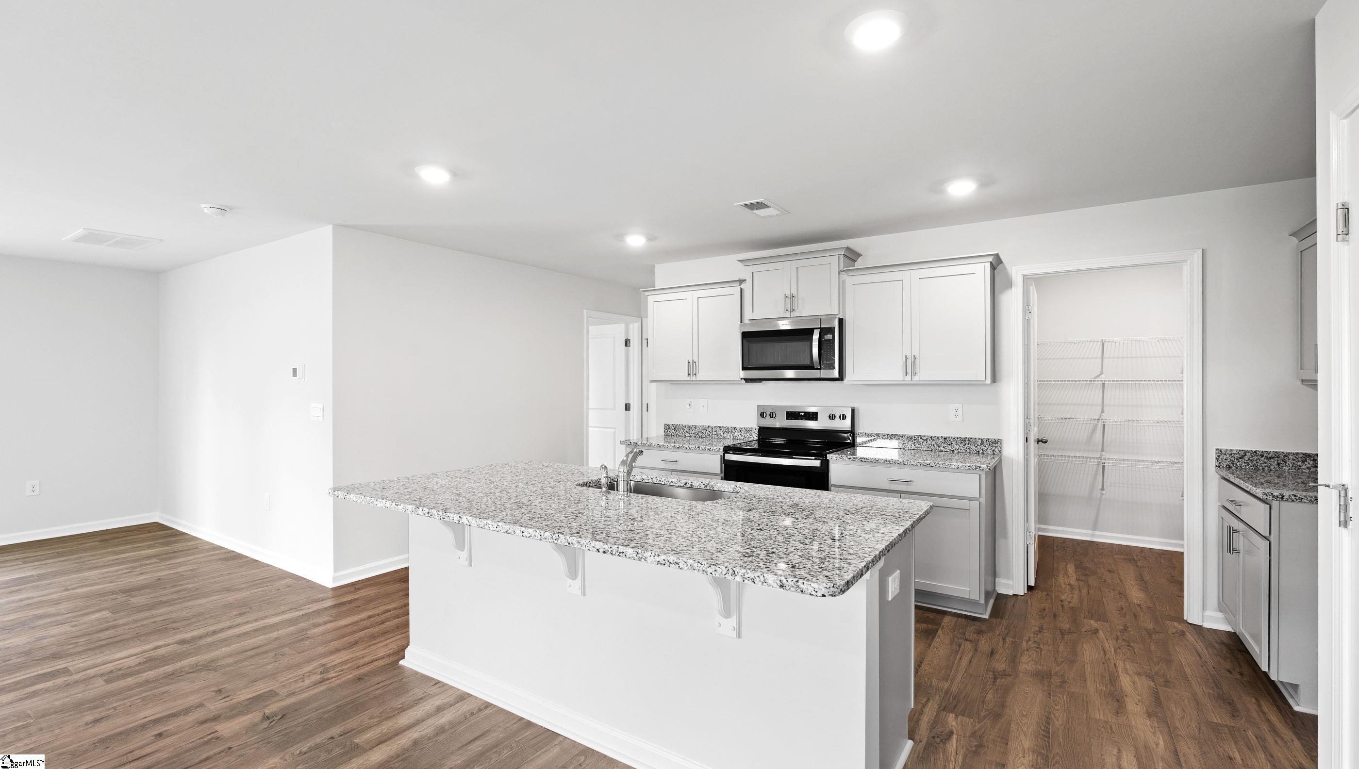 4763 Masterson Lane Boiling Springs, SC 29316 - Photo 8 of 34 Gallery Image 8