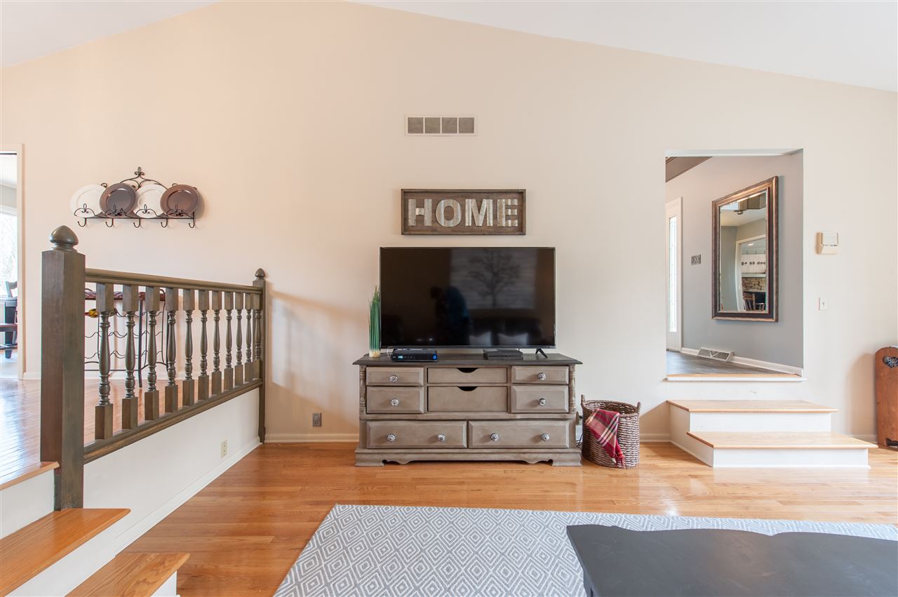 3330 Spring Branch Road Bloomington, IN 47401 - Photo 9 of 30 Gallery Image 9