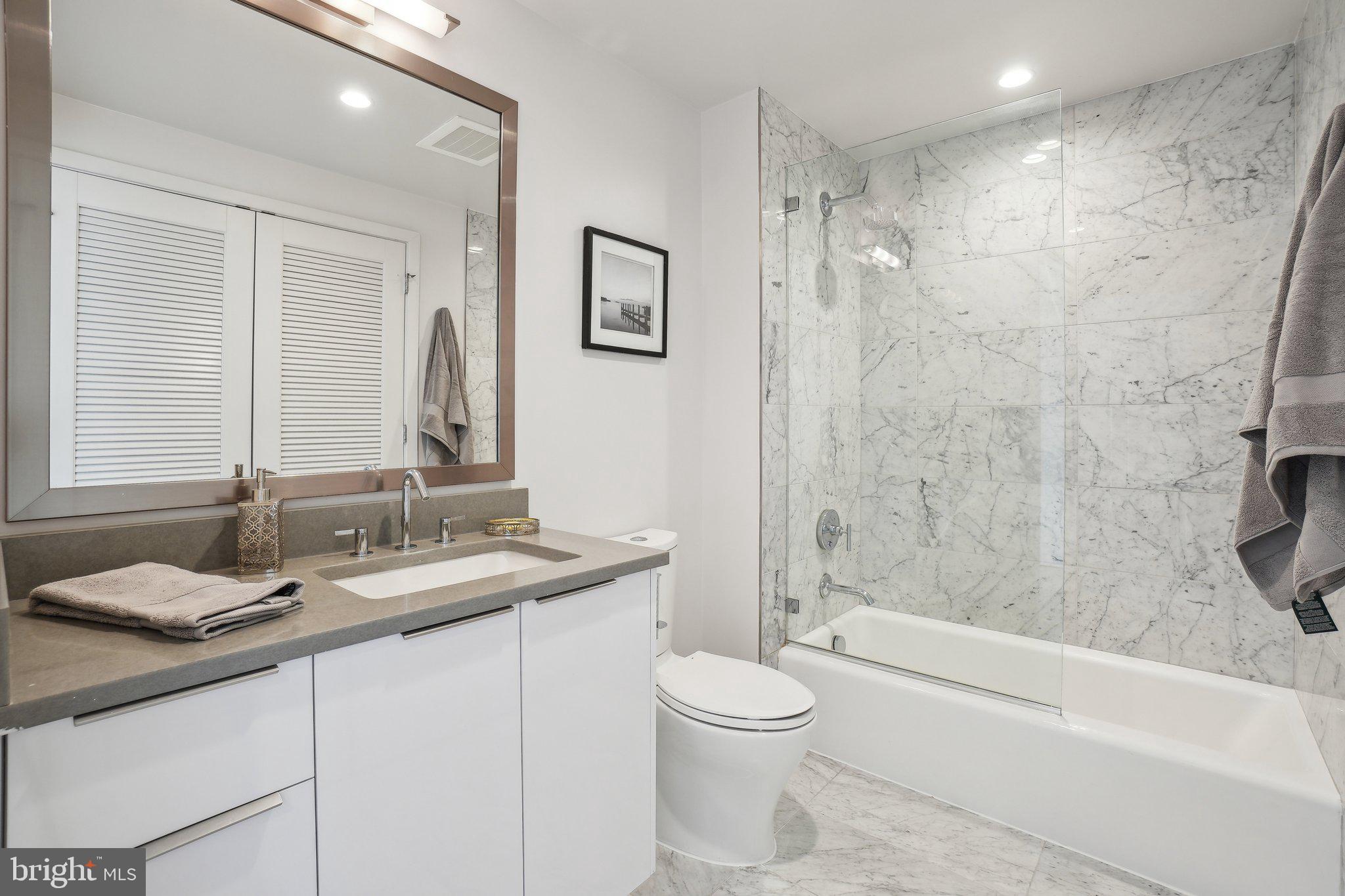 45 Sutton Square Southwest, Unit 602 Washington, DC 20024 - Photo 13 of 35 Beautiful bath