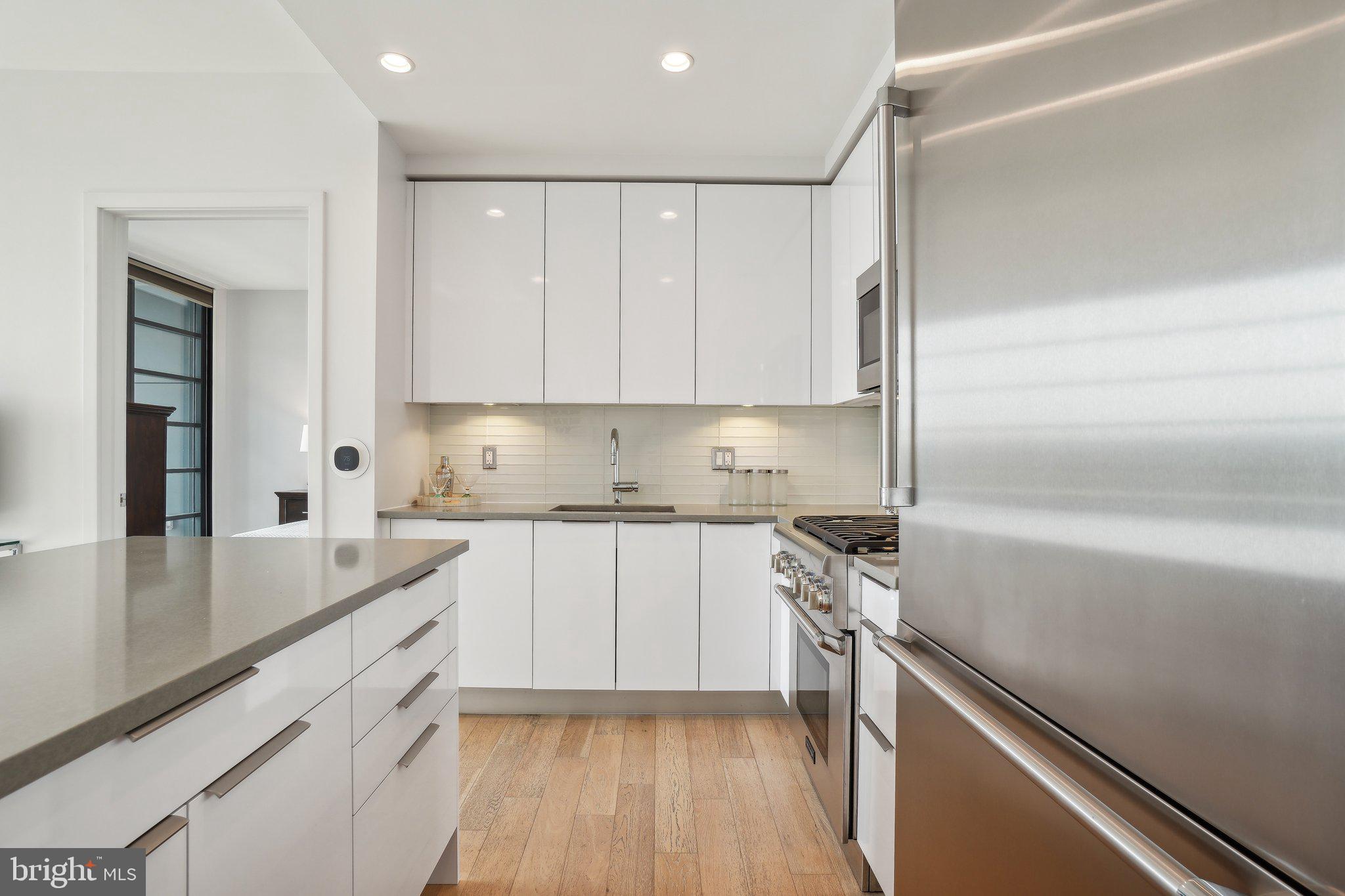 45 Sutton Square Southwest, Unit 602 Washington, DC 20024 - Photo 2 of 35 Kitchen