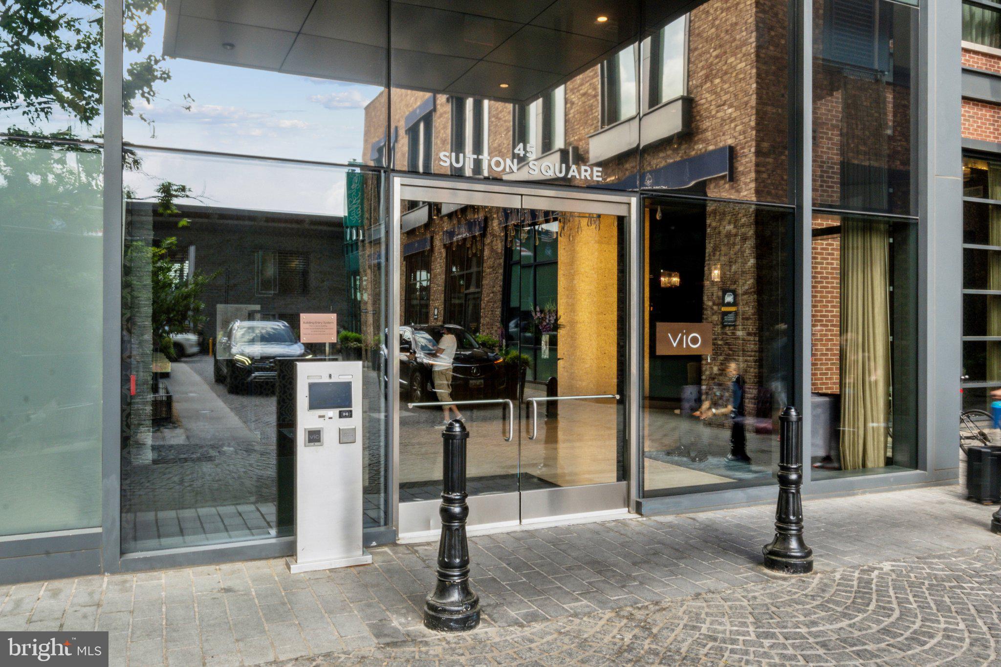 45 Sutton Square Southwest, Unit 602 Washington, DC 20024 - Photo 29 of 35 Entrance