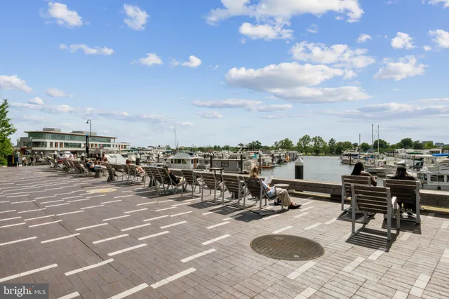 $895,000 | 45 Sutton Square Southwest, Unit 602, Washington, DC 20024