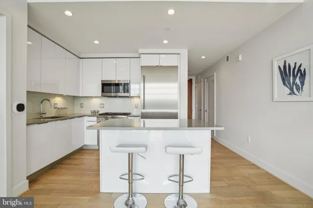 $885,000 | 45 Sutton Square Southwest, Unit 602, Washington, DC 20024