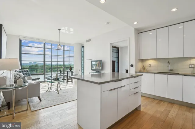 $895,000 | 45 Sutton Square Southwest, Unit 602, Washington, DC 20024