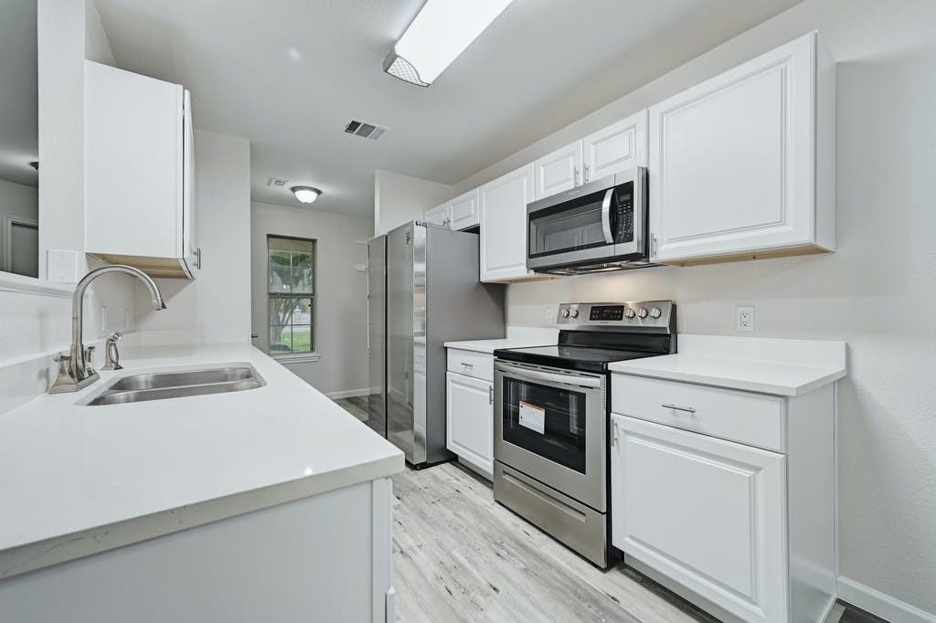 2320 Riddle Road, Unit A Austin, TX 78748 - Photo 12 of 25 Gallery Image 12