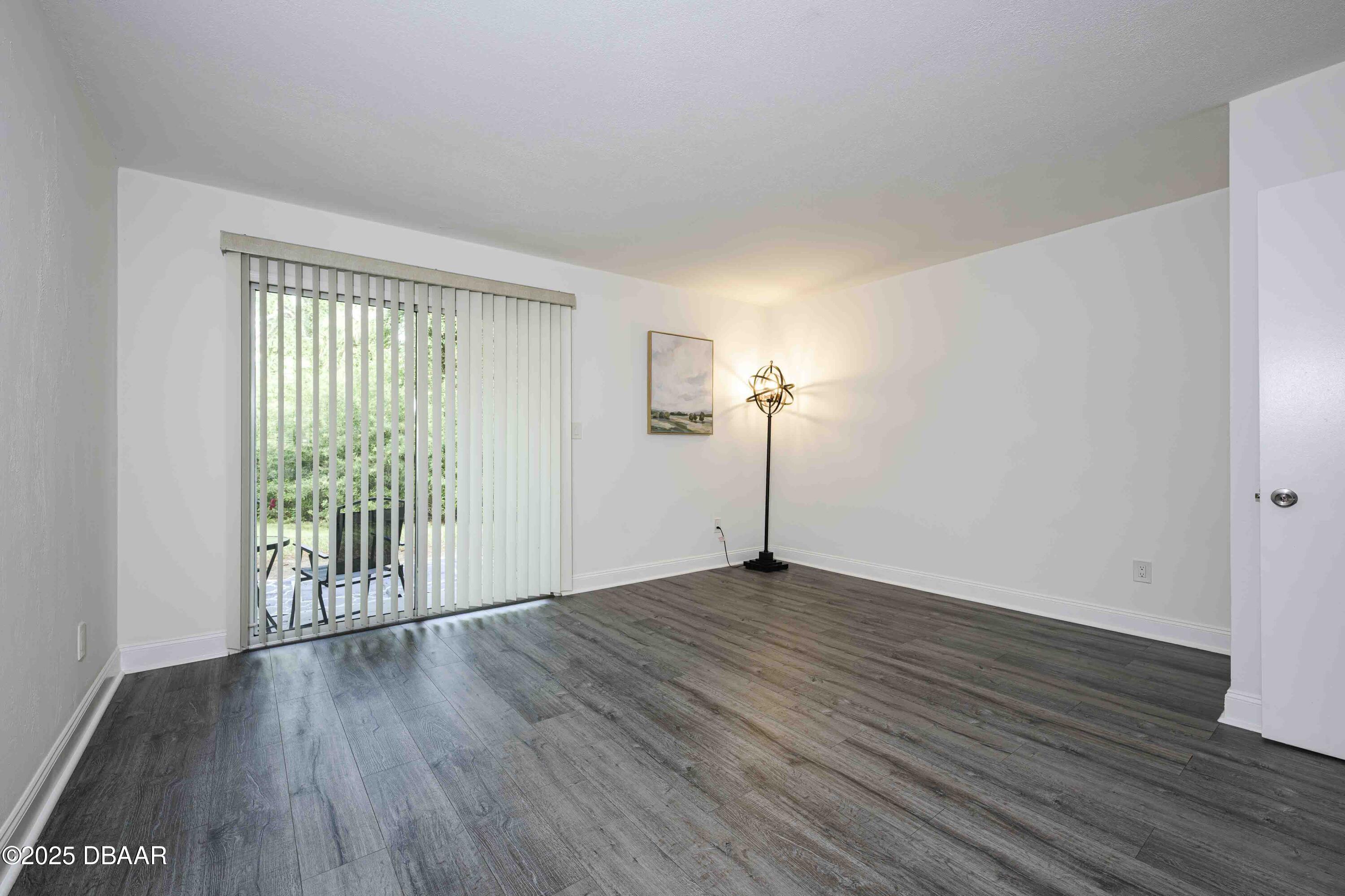 480 Reed Canal Road, Unit 13 South Daytona, FL 32119 - Photo 9 of 16 480 Reed Canal Rd #13-12