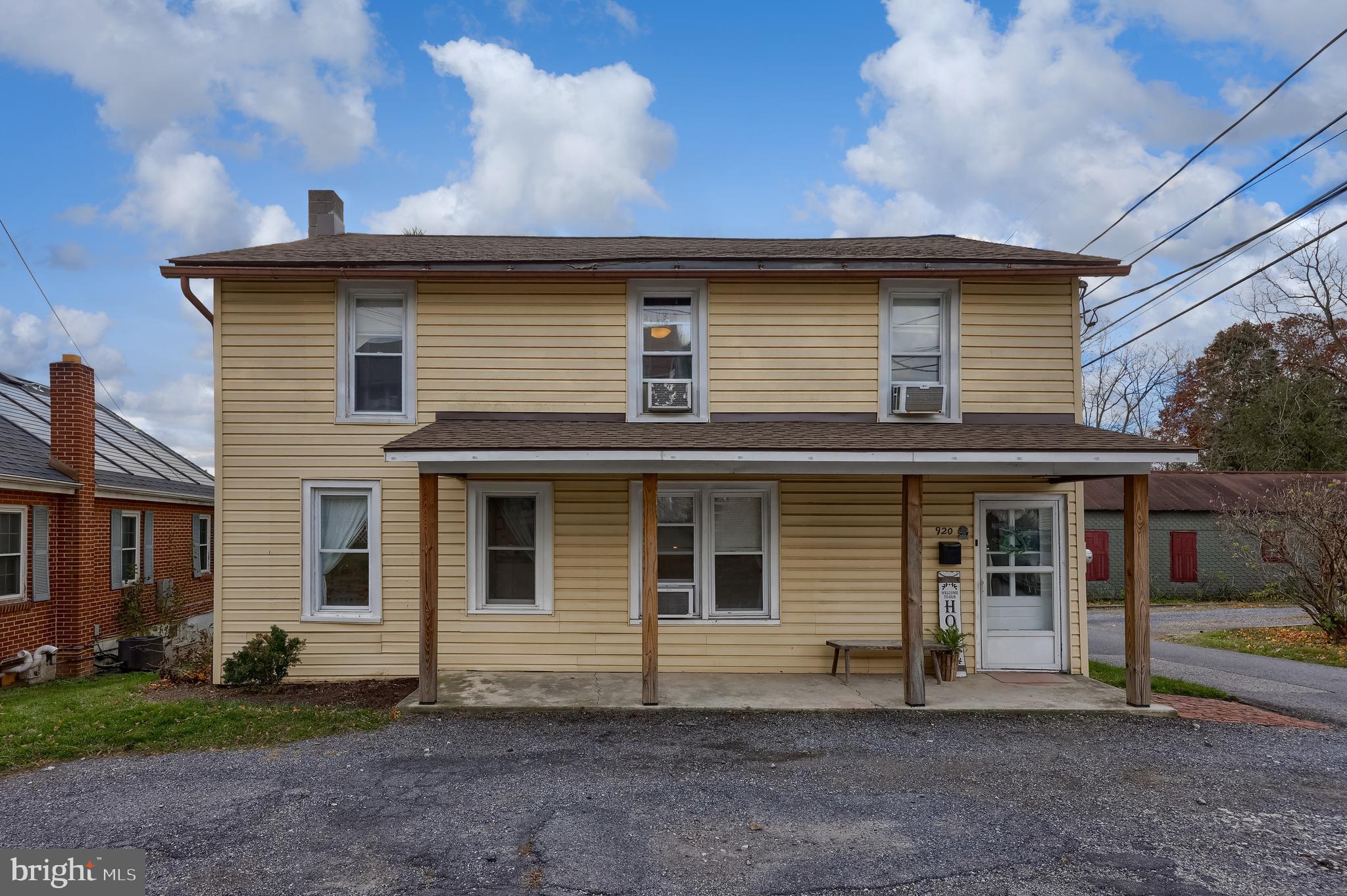 920 Chestnut Street Akron, PA 17501 - Photo 1 of 41 a front view of a house