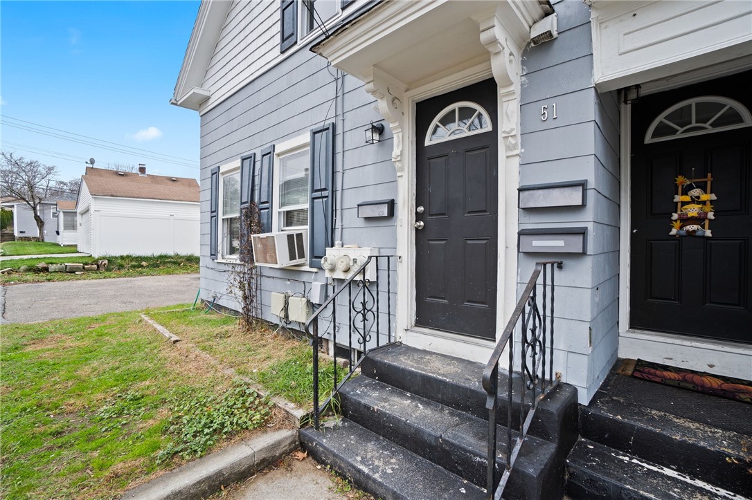 51 Willow Street Coventry, RI 02816 - Photo 5 of 33