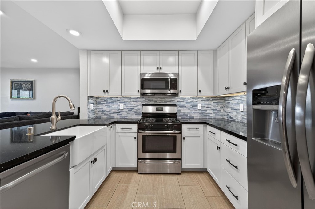 8180 Manitoba Street, Unit 4136 Playa del Rey, CA 90293 - Photo 11 of 46