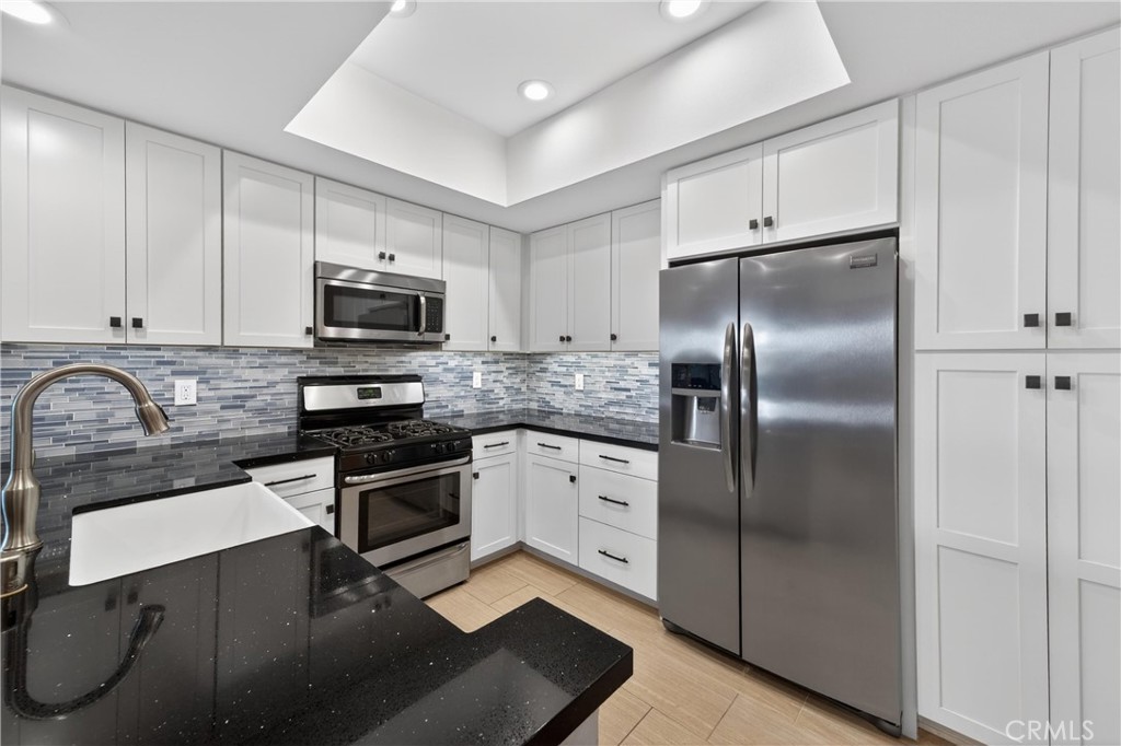 8180 Manitoba Street, Unit 4136 Playa del Rey, CA 90293 - Photo 12 of 46