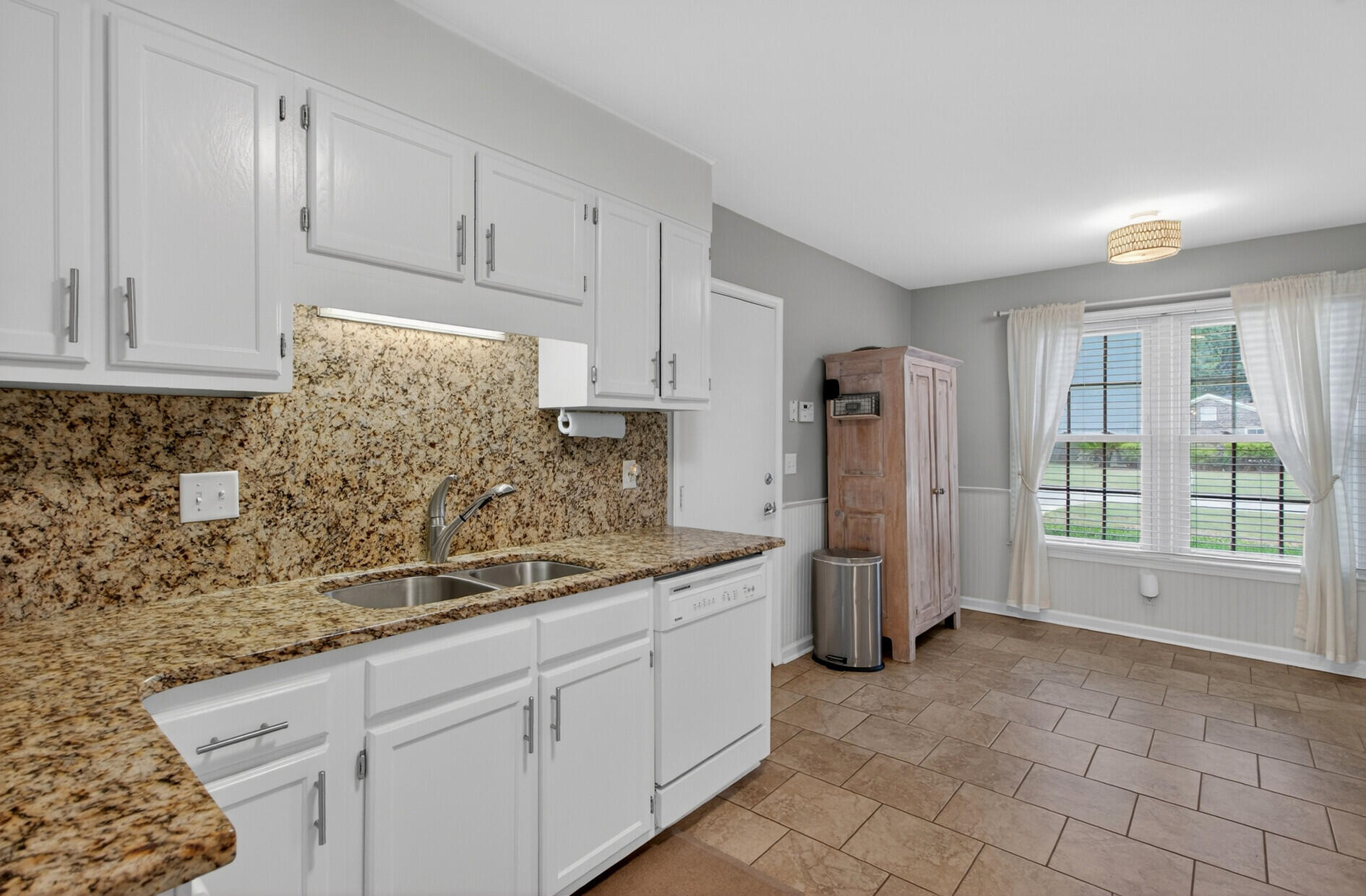 1605 Cullowhee Circle Mount Pleasant, SC 29464 - Photo 15 of 40 20_20_mls