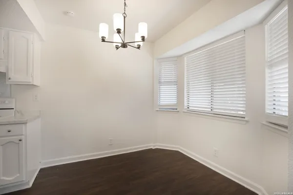 $1,800 | 7506 Lincoln Village Drive, San Antonio, TX 78244