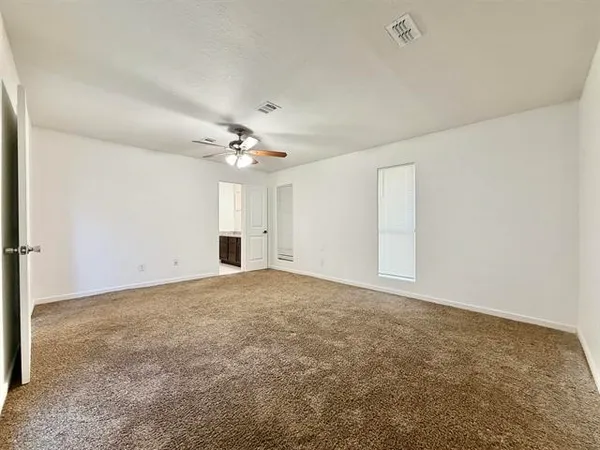 $2,295 | 6360 Forest Trail Circle, Beaumont, TX 77713