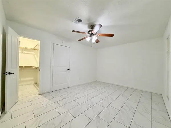 $2,295 | 6360 Forest Trail Circle, Beaumont, TX 77713