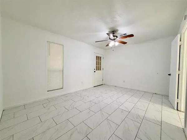 $2,295 | 6360 Forest Trail Circle, Beaumont, TX 77713