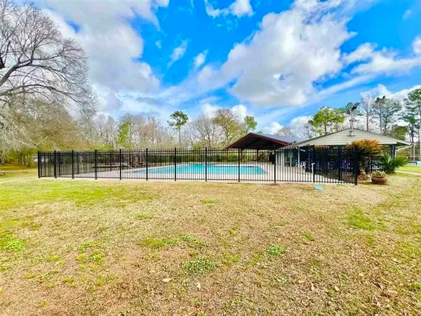 $2,295 | 6360 Forest Trail Circle, Beaumont, TX 77713