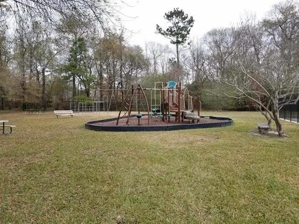 $2,295 | 6360 Forest Trail Circle, Beaumont, TX 77713
