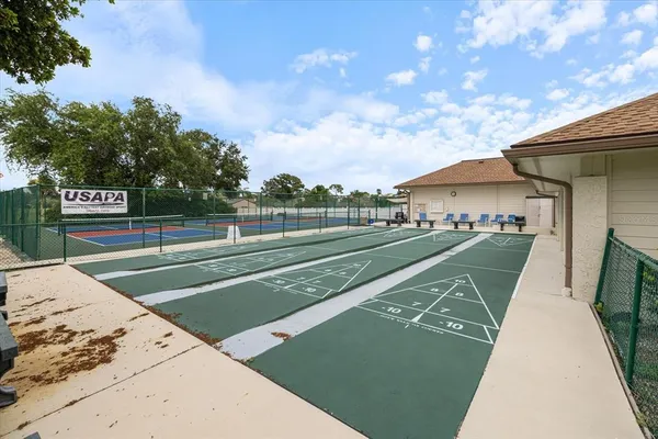 $2,000 | 880 Bird Bay Drive North, Unit 105, Venice, FL 34285
