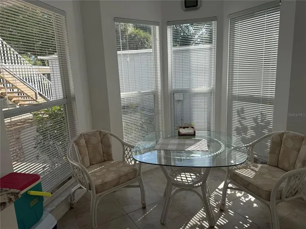 $2,000 | 880 Bird Bay Drive North, Unit 105, Venice, FL 34285