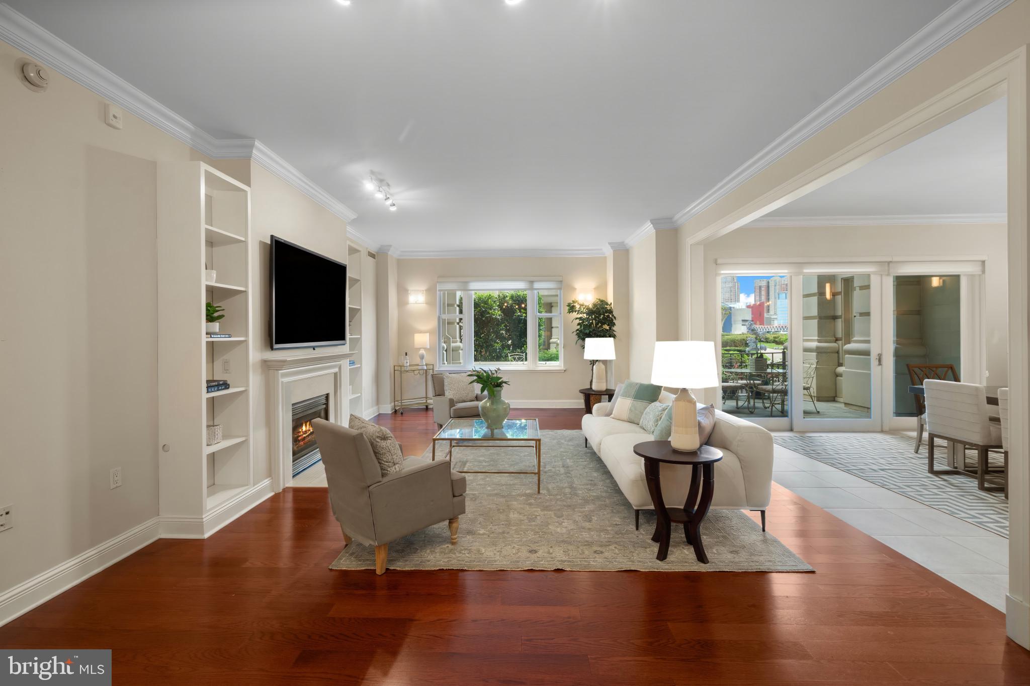 801 Key Highway, Unit 130 Baltimore, MD 21230 - Photo 6 of 52 Living Room