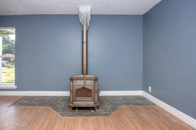 $1,500 | 4702 Coronada Avenue, Pascagoula, MS 39581