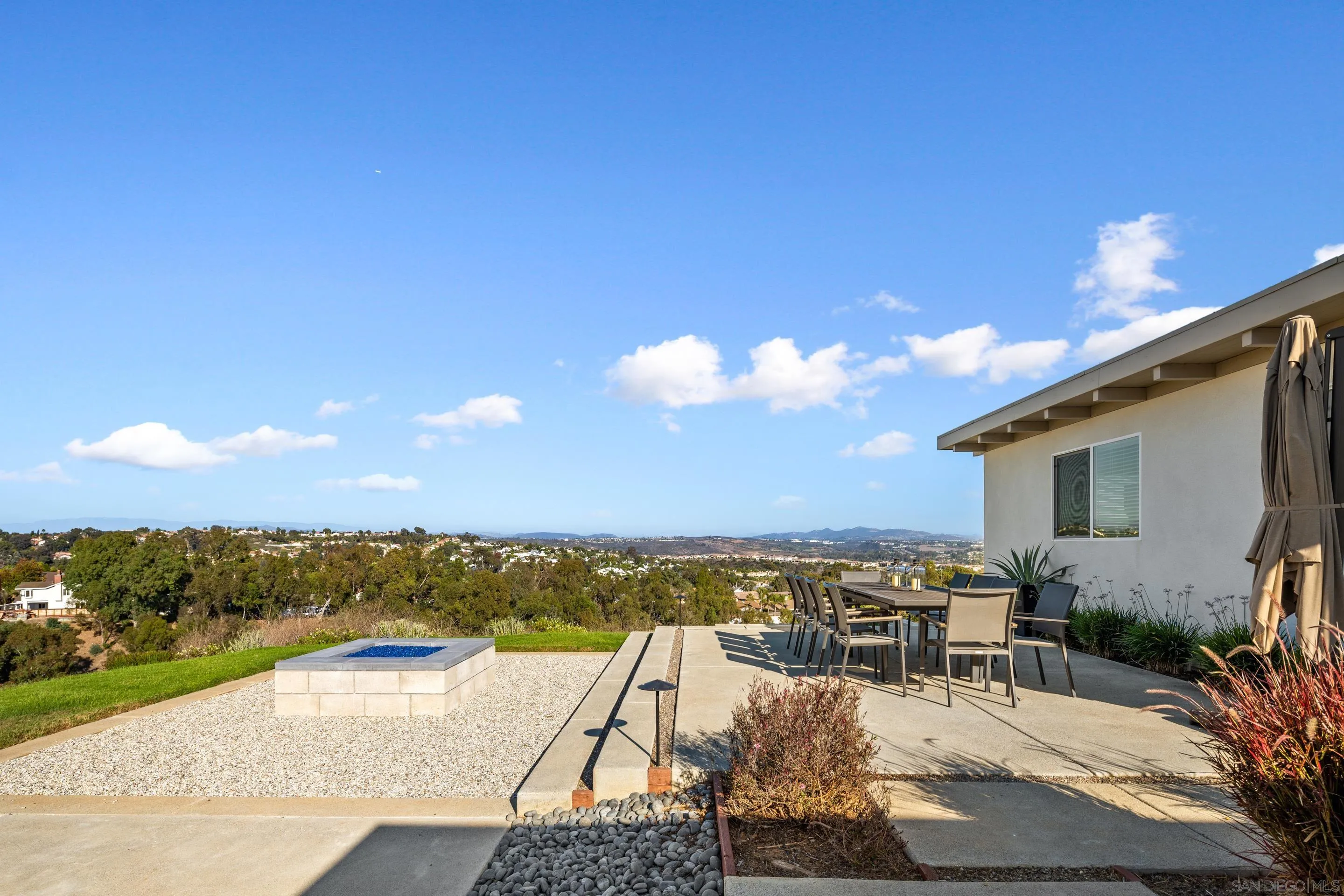 3800 Alder Avenue Carlsbad, CA 92008 - Photo 12 of 54 a view of a terrace with lawn chairs