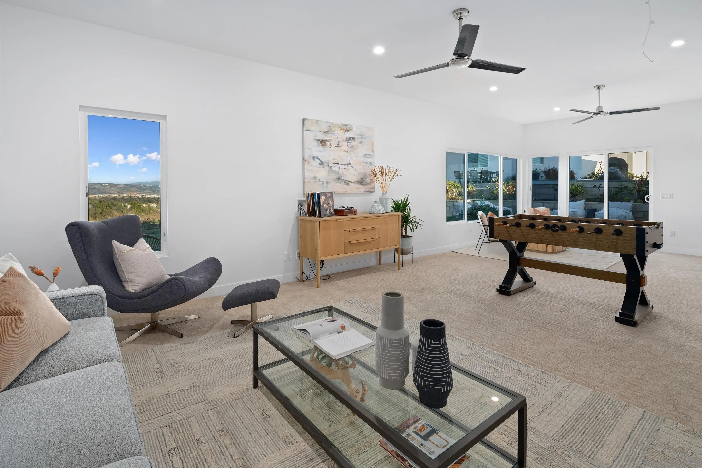 3800 Alder Avenue Carlsbad, CA 92008 - Photo 41 of 54 a living room with furniture