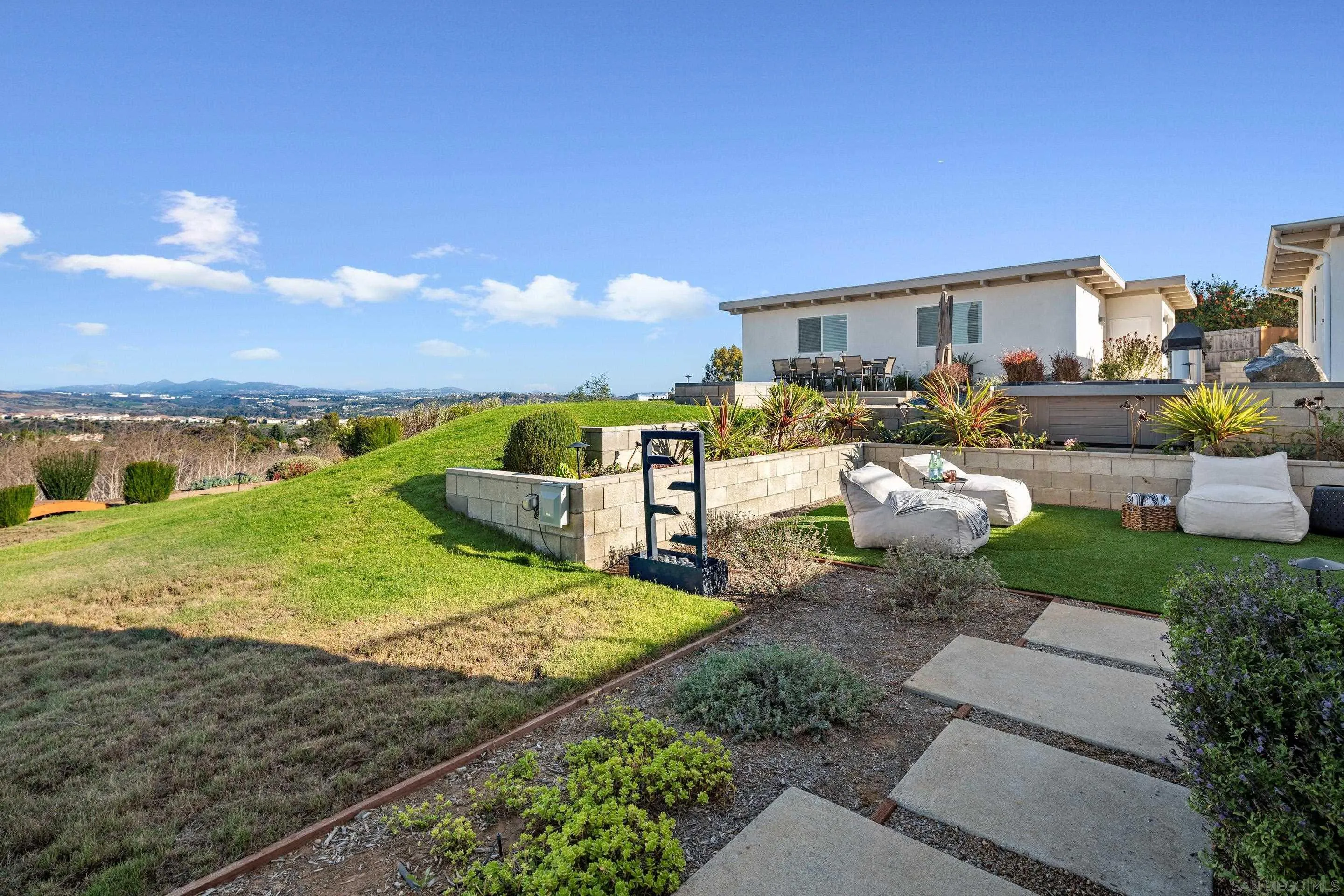 3800 Alder Avenue Carlsbad, CA 92008 - Photo 48 of 54 a view of a patio