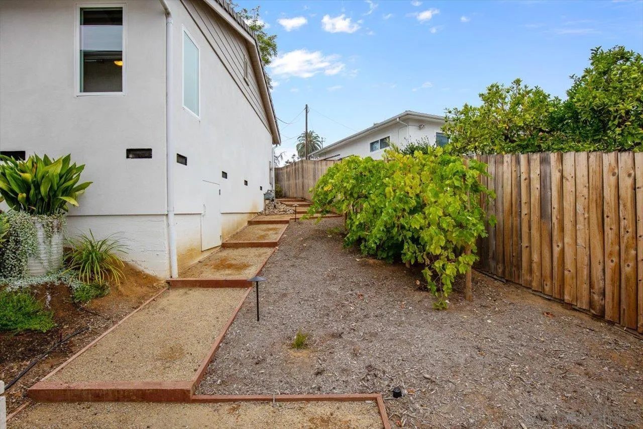 3800 Alder Avenue Carlsbad, CA 92008 - Photo 51 of 54 a view of a backyard