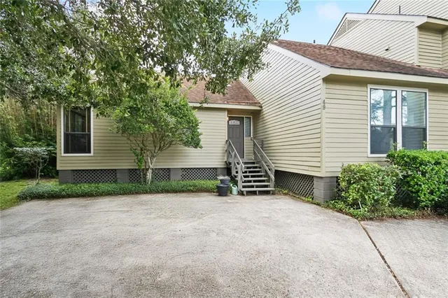 $179,000 | 49 Chamale Cove, Unit 49, Slidell, LA 70460