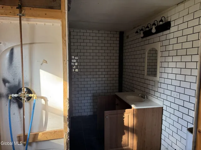 $49,000 | 6861 Highway 22, Salem, NY 12865