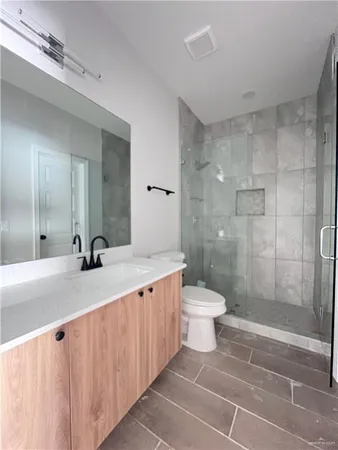 $1,075 | 2309 South Hilltop Avenue, Unit 2, Edinburg, TX 78542