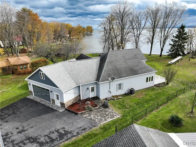 $699,900 | 28 Wedgeworth Drive, West Monroe, NY 13167