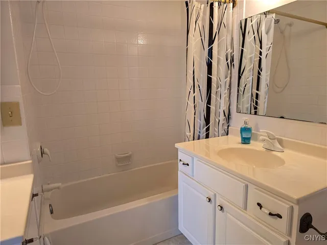 $699,900 | 28 Wedgeworth Drive, West Monroe, NY 13167