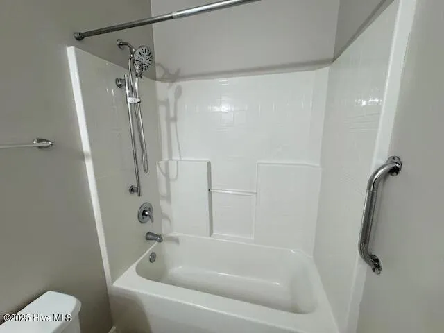 $1,500 | 150 Oak Towne Drive, Unit F2, Greenville, NC 27858