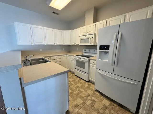 $1,500 | 150 Oak Towne Drive, Unit F2, Greenville, NC 27858