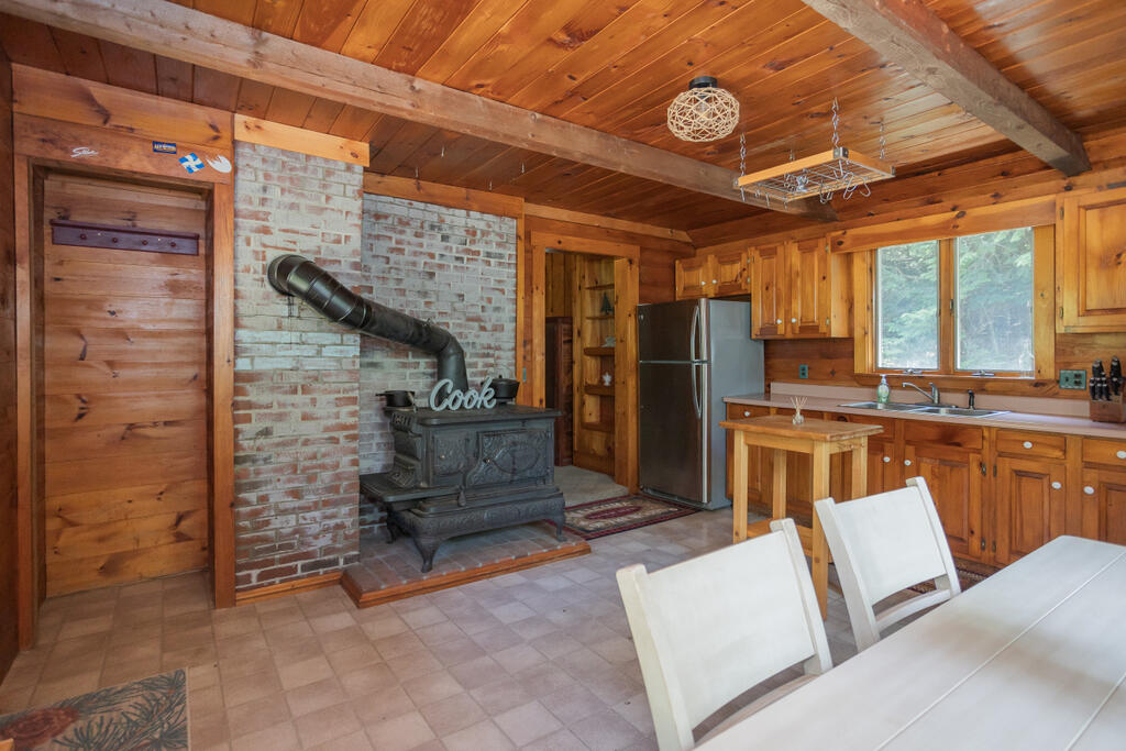 266 Phillips Road Strong, ME 04983 - Photo 4 of 38 taylor-kaminsky-photo-17