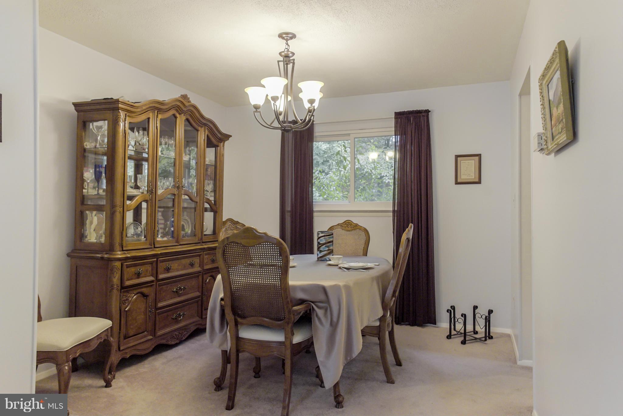 19009 Staleybridge Road Germantown, MD 20876 - Photo 8 of 29 Dining Room