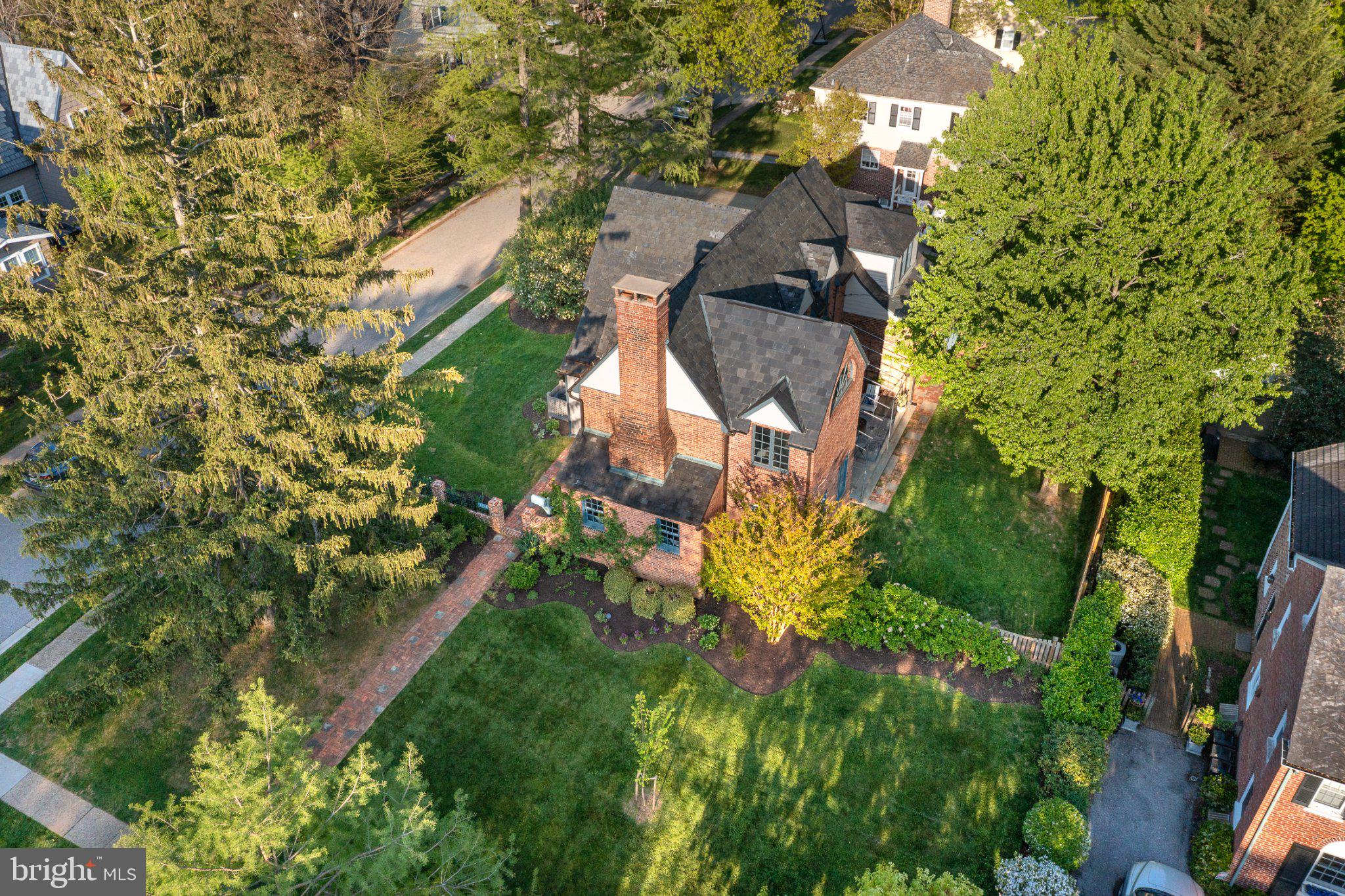 7005 Copeleigh Road Baltimore, MD 21212 - Photo 50 of 51 Charming home nestled in lush greenery.