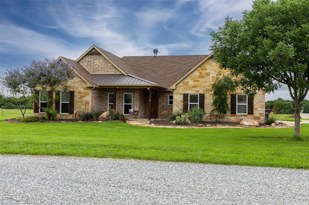 191 Bell Road Van Alstyne, TX 75495 - Photo 2 of 40
