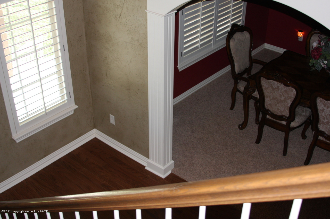 19501 Saddleback Road Amarillo, TX 79119 - Photo 5 of 31 Entry from Stairs
