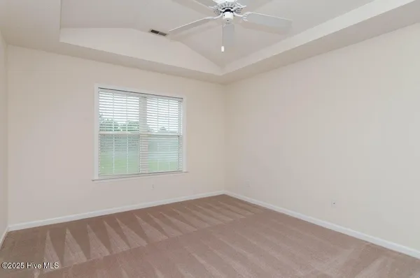 $2,350 | 7511 Old Oak Road, Wilmington, NC 28411