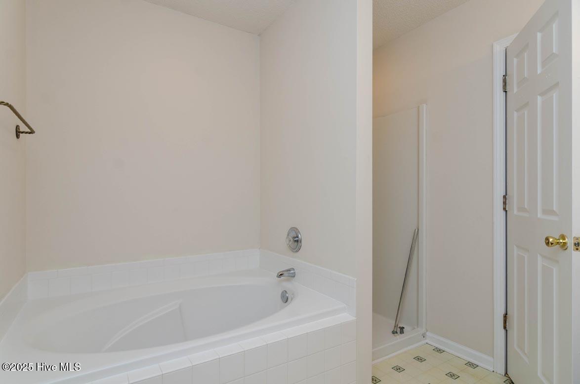7511 Old Oak Road Wilmington, NC 28411 - Photo 14 of 20 7511_Old_Oak__5_
