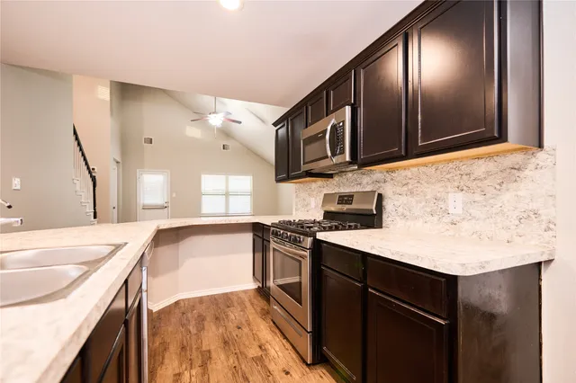 $2,700 | 13918 Nicolet Arbor Lane, Conroe, TX 77384