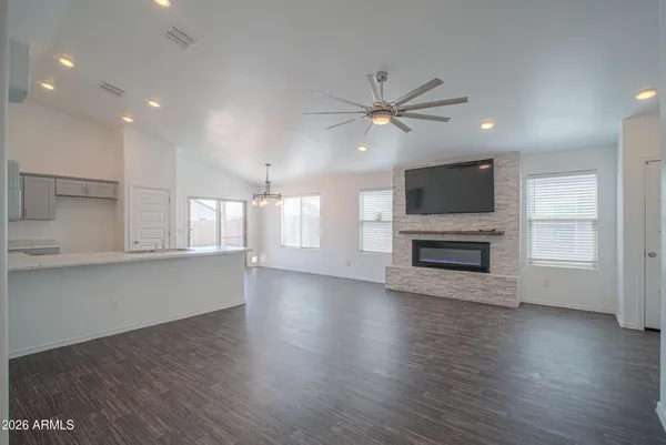 $285,000 | 961 Prior Avenue, Coolidge, AZ 85128
