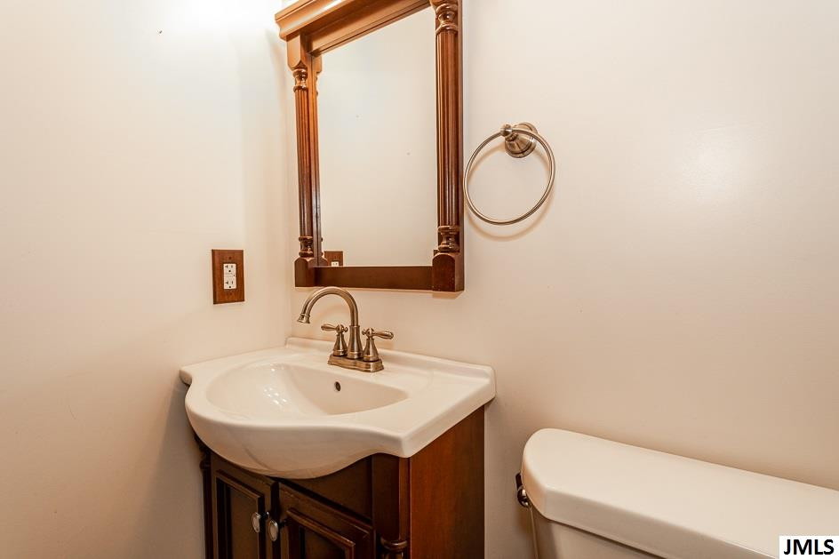 302 Palmer Street Rives Junction, MI 49277 - Photo 16 of 33 Photo 16