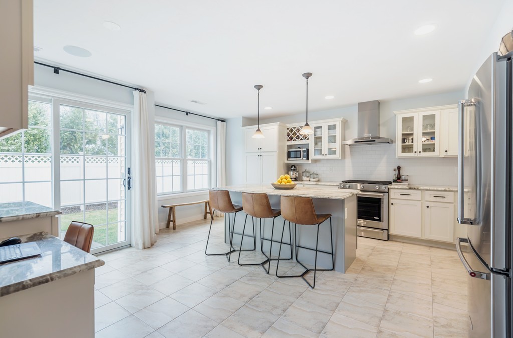 17 Rockingham Drive, Unit 135 Lowell, MA 01852 - Photo 11 of 18 Gallery Image 11