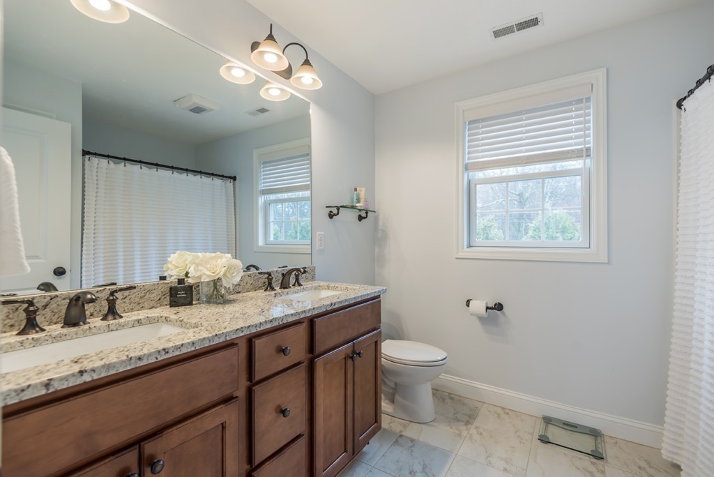 17 Rockingham Drive, Unit 135 Lowell, MA 01852 - Photo 14 of 18 Gallery Image 14